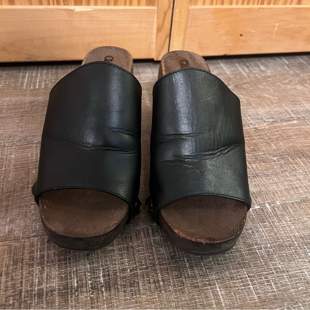 Chloe Black Leather Mules - Picture 5 of 12